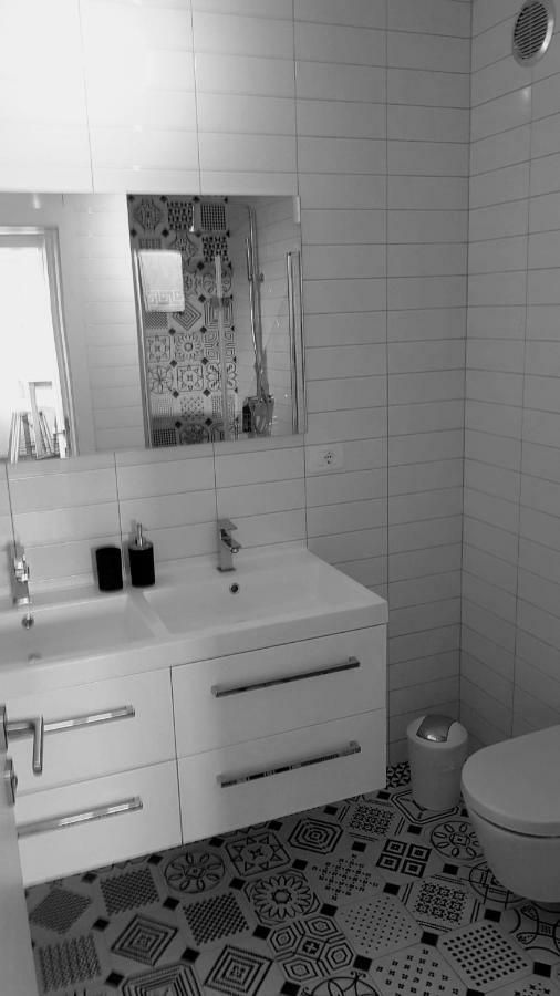 Soren-Sun Apt'S Daire Supetar Dış mekan fotoğraf